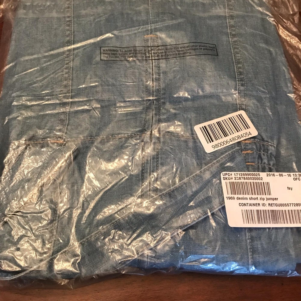 GAP  Denim Short Zip Jumper, Brand new never worn.
